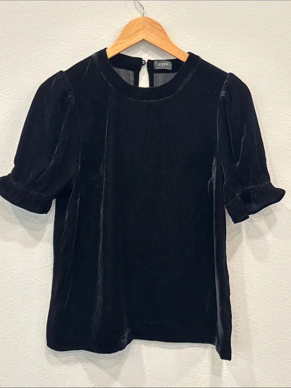 J. Crew Women’s Black Velvet Puff-Sleeve Blouse Size S